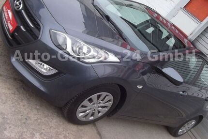 Hyundai i30 110.400 km 8.299 &euro; Berlin 12277