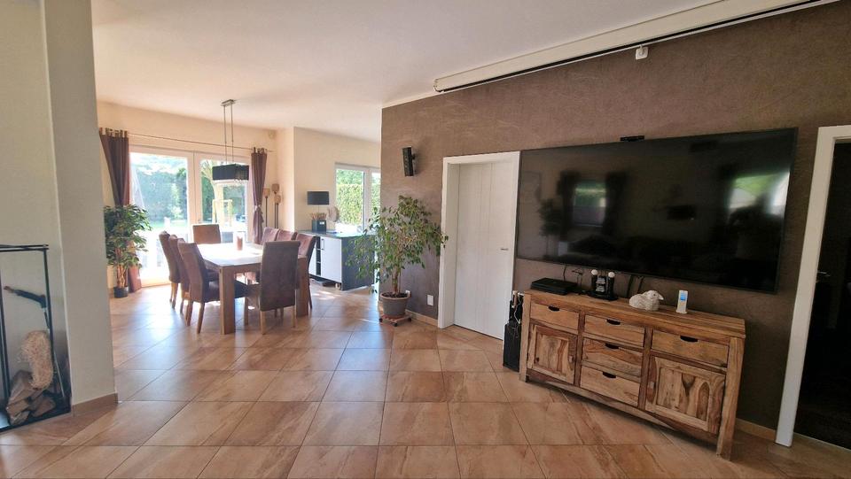 Villa Kleinmachnow - 6 Zimmer, 182 m&sup2;, 3.500&euro; | Angebot:26554802