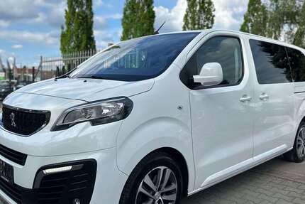 Peugeot Traveller 208.000 km 15.999 &euro; Berlin 12349