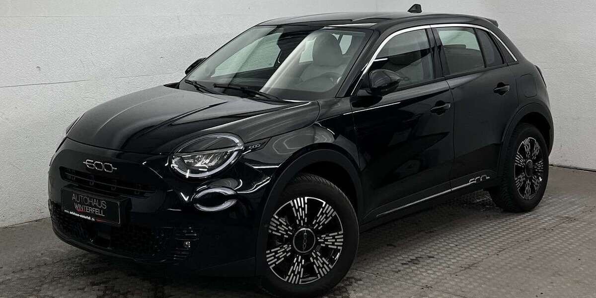 Fiat 600 4.708 km 22.580 &euro; Berlin 12351