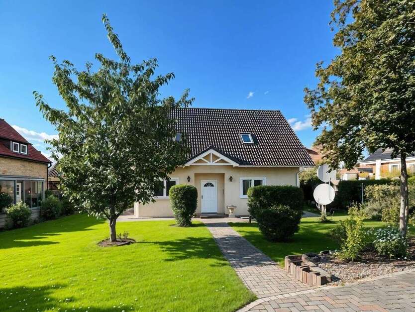 Haus zum Kaufen in Falkensee 750.000 € 178 m² 5 zimmer