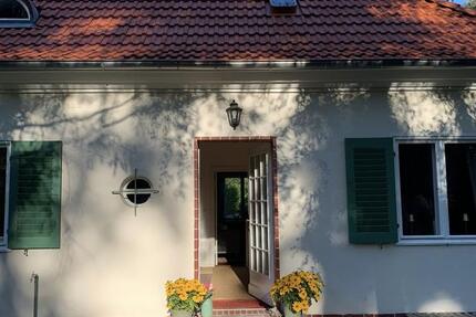 Liebevoll renoviert und voll möbliert. Denkmalgeschütztes Haus auf Zeit zu vermieten zimmer