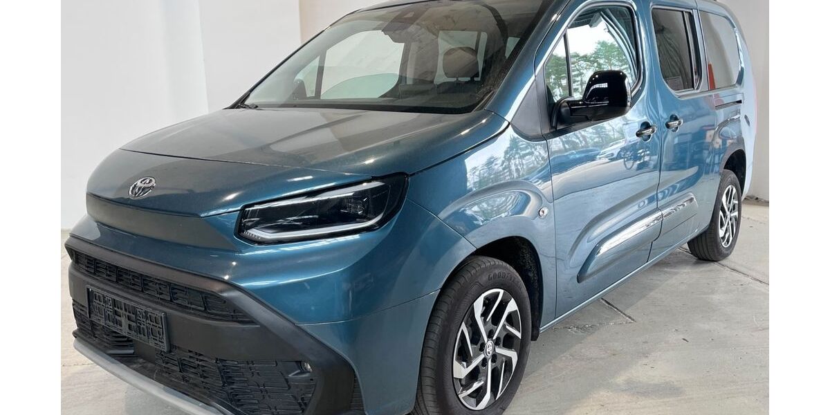 Toyota Proace (Verso) 1.243 km 26.999 &euro; Potsdam-Drewitz b.Berlin 14478