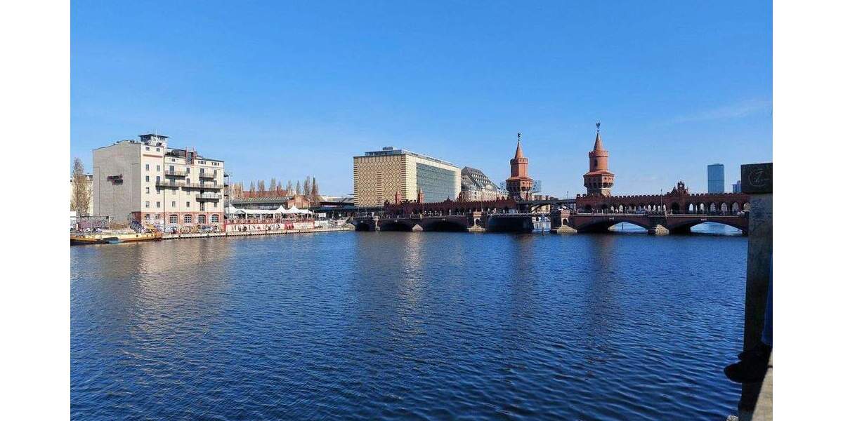 Dachgeschoss Wohnung mit Panorama im Zentrum Berlins nahe Warschauer Brücke - 3 zimmer