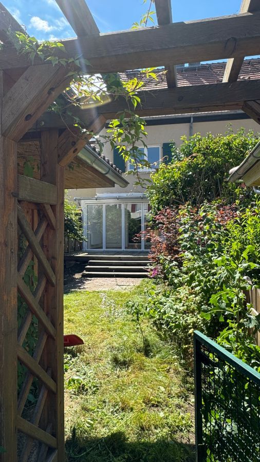 Provisionsfrei* Liebhaberobjekt, Reihenhaus Waldsiedlung Hakenfelde, modernisiert,einziehen und sich wohl fühlen
