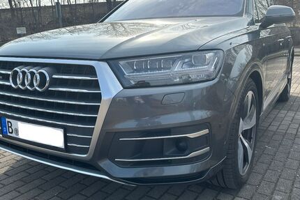 Audi Q7 161.000 km 33.500 &euro; Berlin 12057