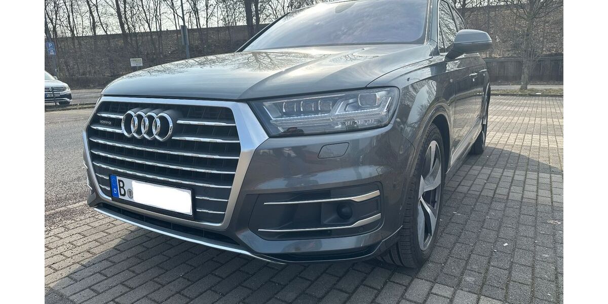Audi Q7 161.000 km 33.500 &euro; Berlin 12057