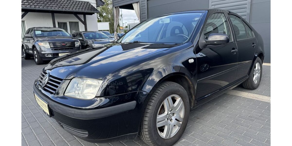 VW Bora 156.000 km 2.470 &euro; Nauen 14641