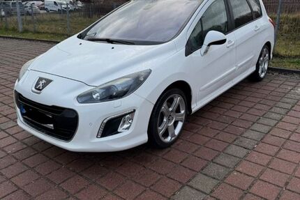 Peugeot 308 96.000 km 6.250 &euro; Berlin 13129