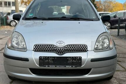 Toyota Yaris 159.000 km 2.600 &euro; Berlin 12277