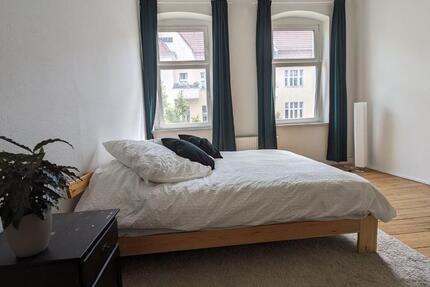 Sublet beautiful 70m2 appartment in November - 5min from S-Bahn zimmer