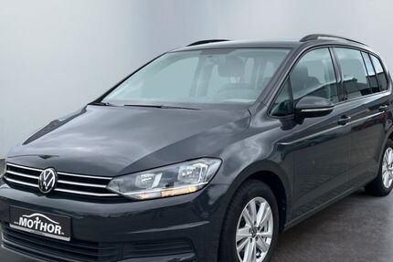VW Touran 83.215 km 21.877 € Brandenburg 14772