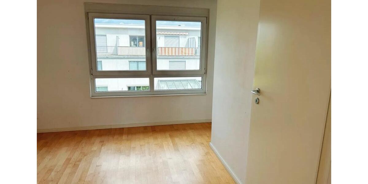 Reihenhaus Berlin Mitte - 4 Zimmer, 120 m&sup2;, 2.300&euro; | Angebot:26225841