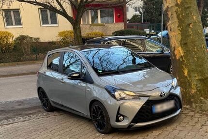 Toyota Yaris 19.400 km 14.800 &euro; Berlin 10713