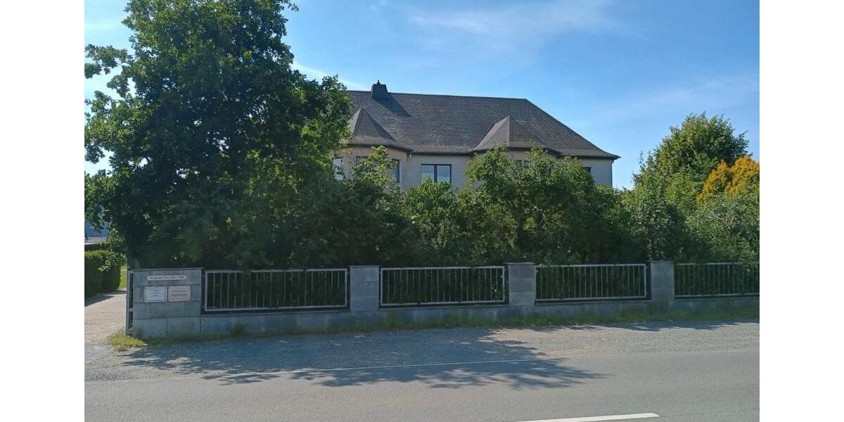 Etagenwohnung Potsdam Industriegelände - 6 Zimmer, 227 m&sup2;, 1.200&euro; | Angebot:26185870