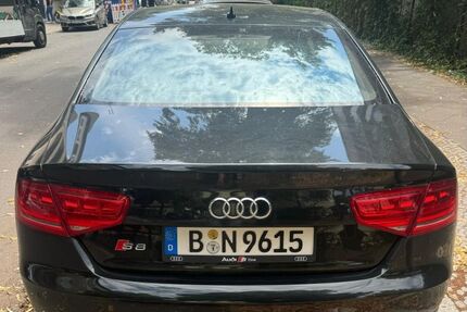Audi A8 230.000 km 9.700 &euro; Berlin 12351