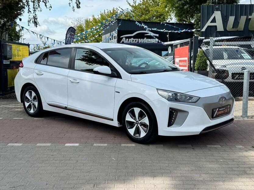 Hyundai IONIQ 109.824 km 11.990 € Berlin 13127