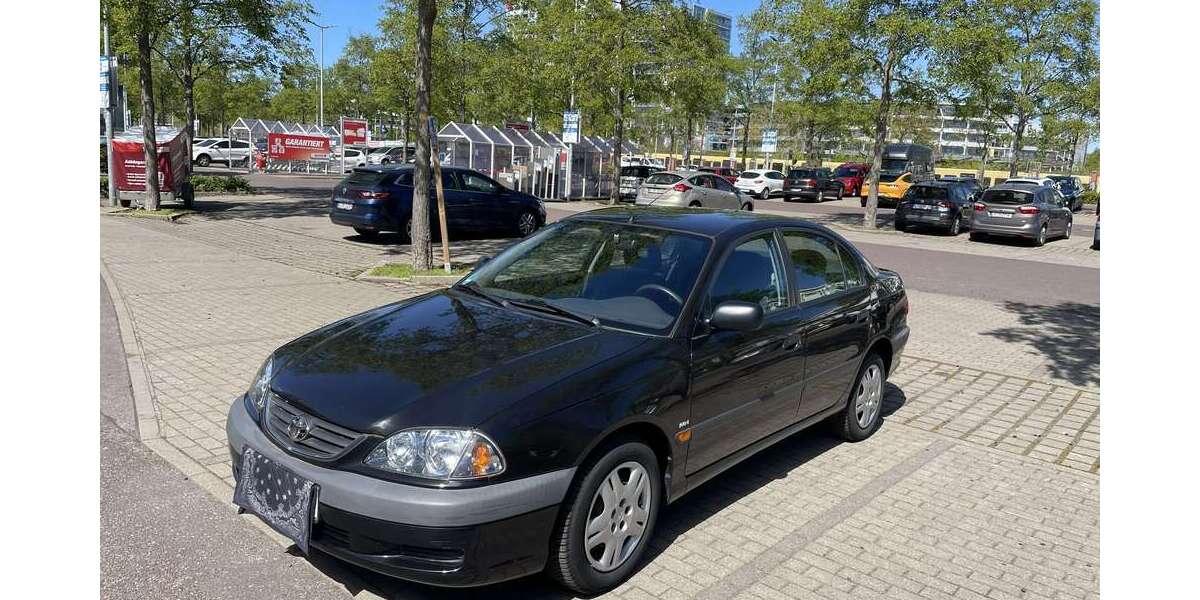 Toyota Avensis 50.300 km 4.990 &euro; Berlin, Stadt 10369