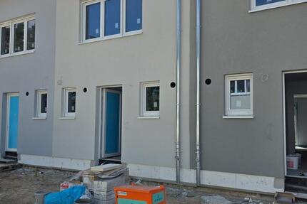 Modernes Reihenhaus im Fontaneviertel (Waldstadt, Zossen)