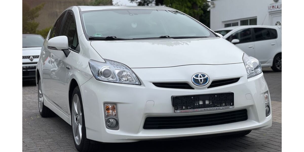 Toyota Prius 124.893 km 10.300 &euro; Berlin 12351