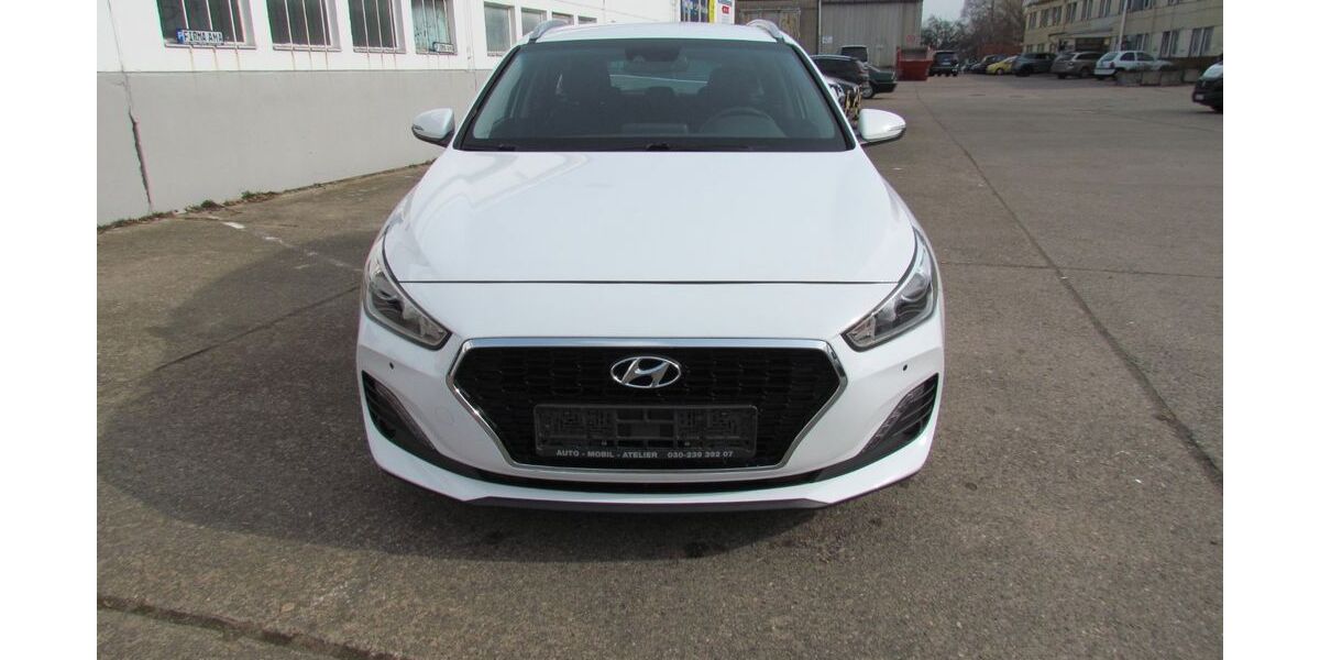 Hyundai i30 98.380 km 14.900 &euro; Berlin 13156