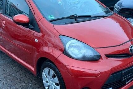 Toyota Aygo (X) 108.000 km 5.500 &euro; Berlin 12099