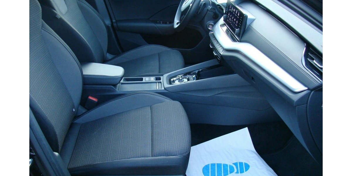 Skoda Octavia 2.0TDI Selection LED Tempomat Spurhalteass 56.838 km 24.980 &euro; Falkensee 14612
