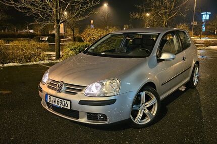 VW Golf 153.213 km 2.400 &euro; Kladow 14089