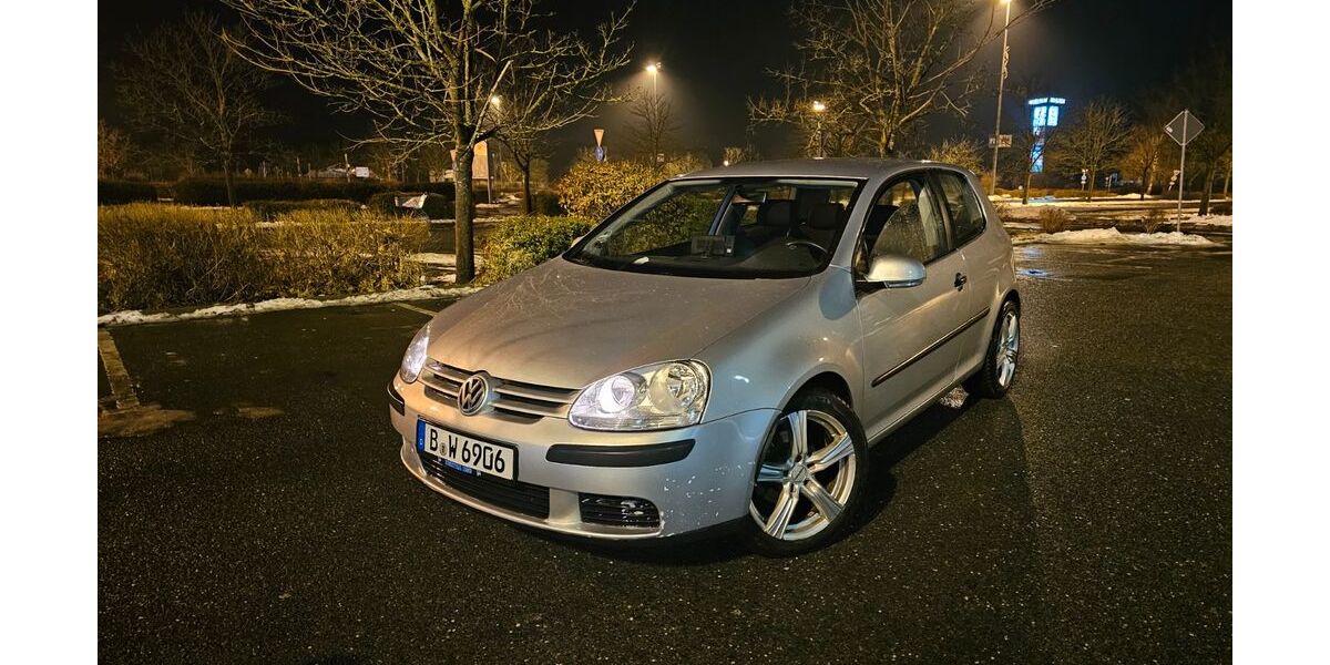 VW Golf 153.213 km 2.400 &euro; Kladow 14089