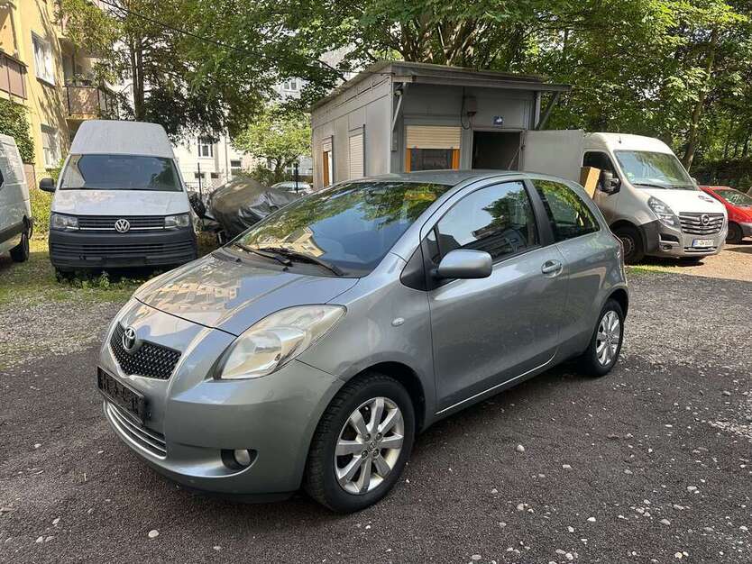 Yaris