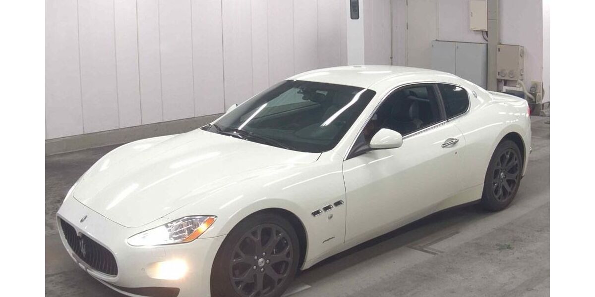 Maserati Granturismo 32.200 km 40.999 € Berlin 13088