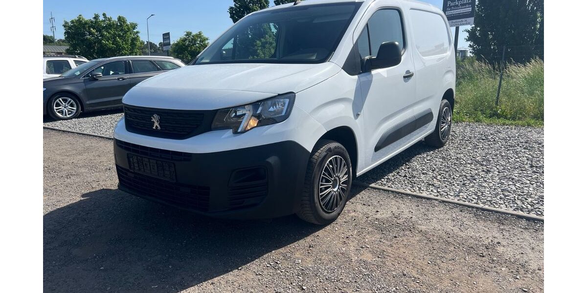 Peugeot Partner 92.500 km 9.790 &euro; mahlow 15831