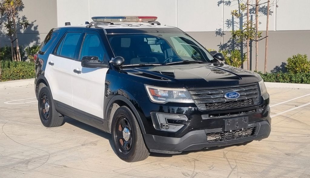 Ford Explorer 114.000 km 13.990 &euro; Berlin 13125