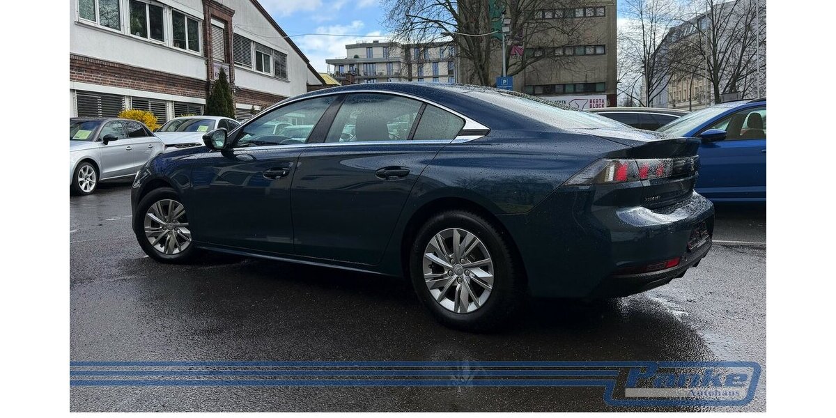 Peugeot 508 R-Cam*Navi*SHZ*LED*Digi Coc*Keyless*1-Hand* 169.309 km 13.990 &euro; Berlin 13187