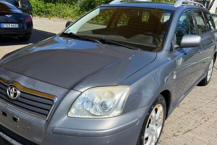 Toyota Avensis 235.000 km 1.499 &euro; Berlin 12681