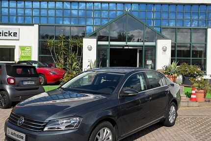VW Passat 93.600 km 10.800 &euro; Berlin 12247