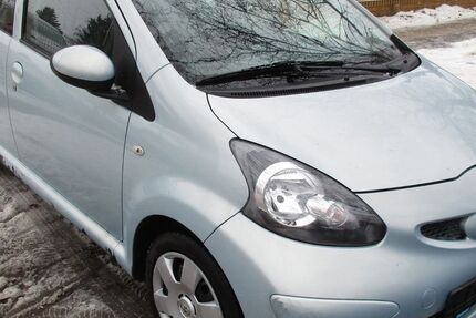 Toyota Aygo (X) 237.000 km 1.750 &euro; Berlin 12357