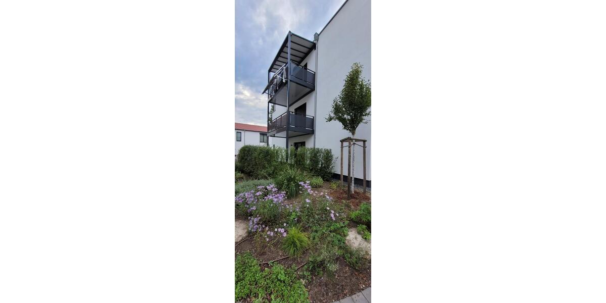 Dachgeschoßwohnung Falkensee - 2.5 Zimmer, 69 m&sup2;, 1.620&euro; | Angebot:23808834