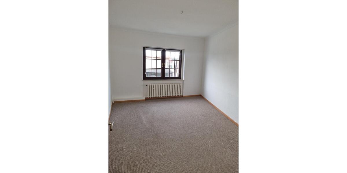 4-Zimmer Eigentumswohnung in ruhiger und gut angebundener Lage 4 zimmer