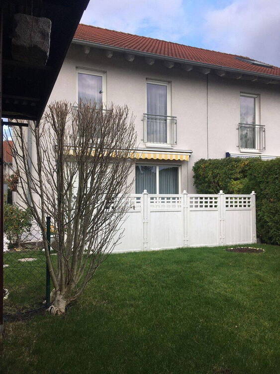 Renovierte Doppelhaushälfte zur Miete in Brieselang