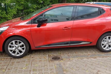 Renault Clio 18.000 km 8.500 &euro; Berlin 12351