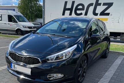 Kia ceed / Ceed 120.000 km 8.199 &euro; Berlin 12277