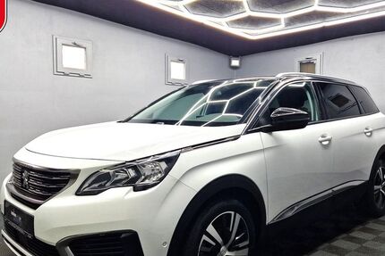 Peugeot 5008 74.800 km 21.780 € Berlin 12305