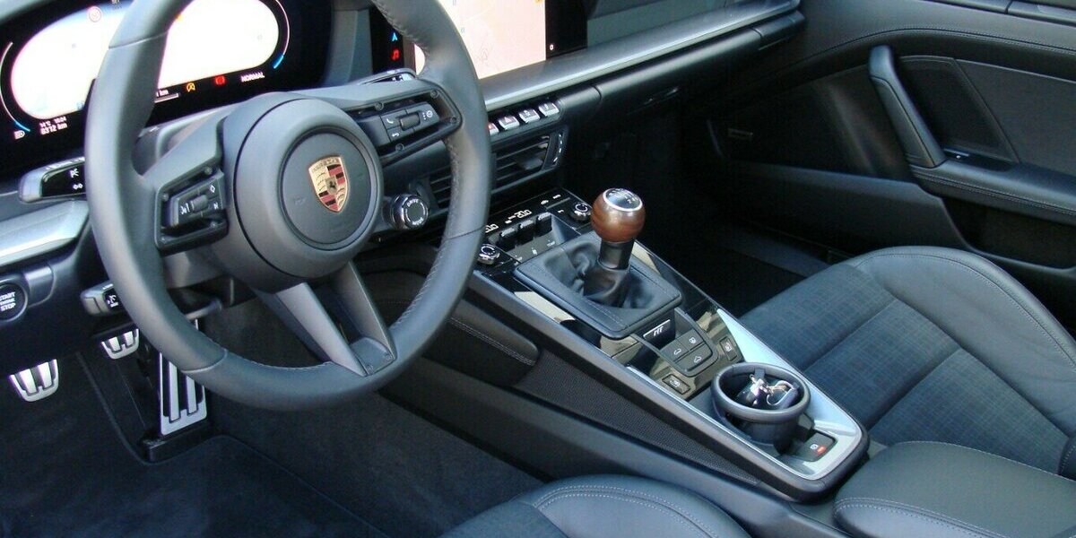 Porsche 992 .2 Carrera T Sport-Design Matrix Pano 360º BOS 8.426 km 129.980 &euro; Falkensee 14612