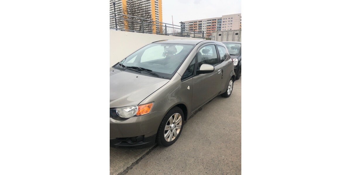 Mitsubishi Colt VI 182.000 km 4.200 € Berlin 10178