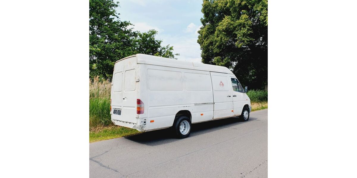 Mercedes-Benz Sprinter 175.665 km 4.800 &euro; Berlin 13629