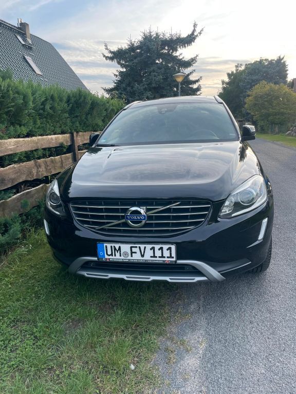 Volvo XC60 248.000 km 15.250 € Potsdam 14476