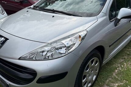 Peugeot 207 124.000 km 2.250 &euro; Mahlow 15831