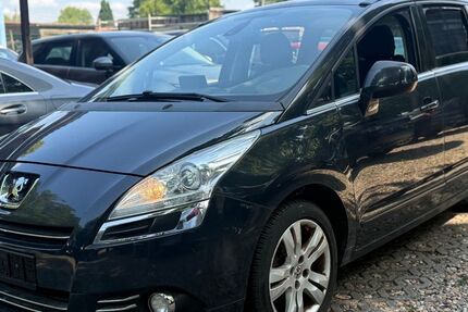 Peugeot 5008 218.000 km 3.990 &euro; berlin 12057