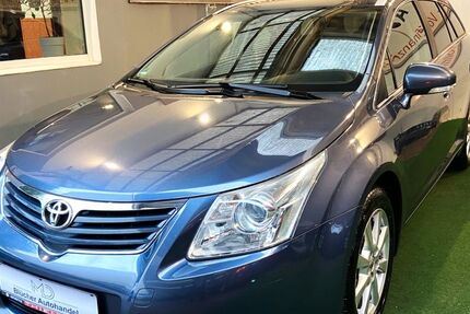 Toyota Avensis 214.000 km 6.900 € Berlin/Schöneberg 10827